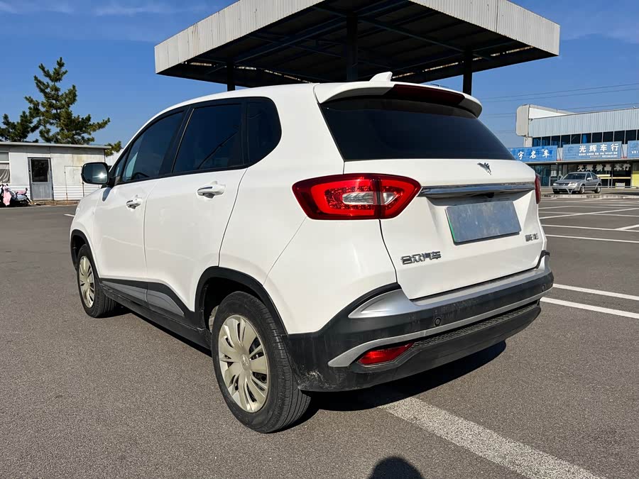 哪吒汽车 哪吒N01 2020 汽车图片 #16