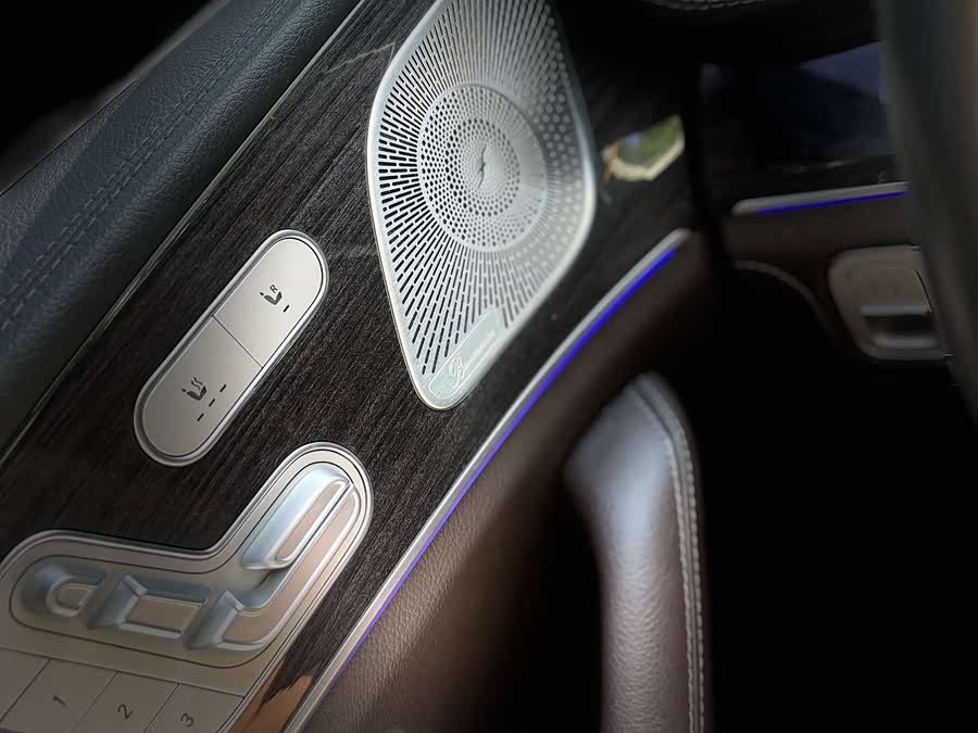 Mercedes-Benz GLS Class 2021 car image #16