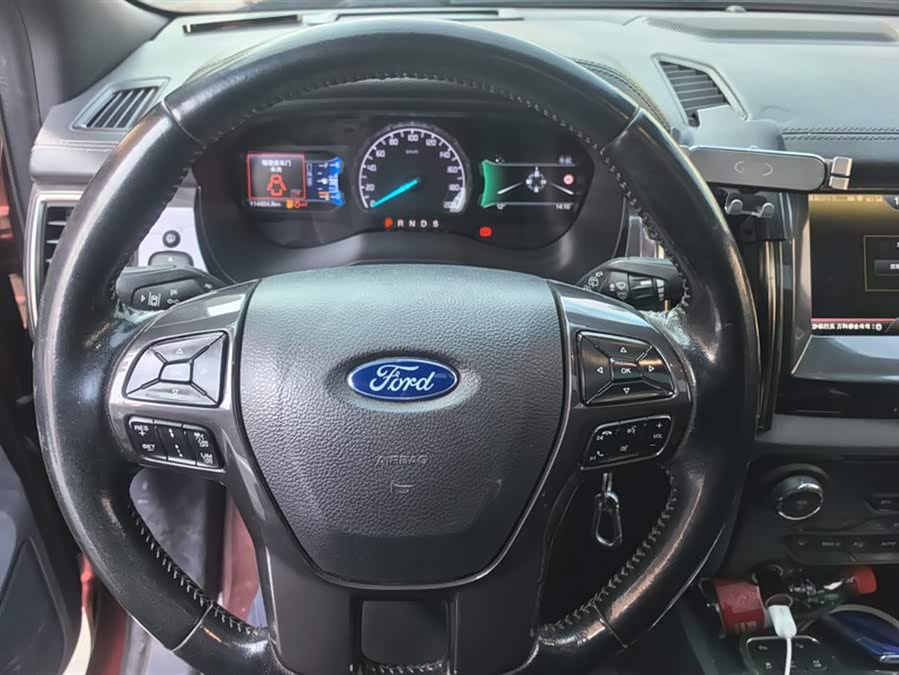 Ford Everest 2016 car image #16