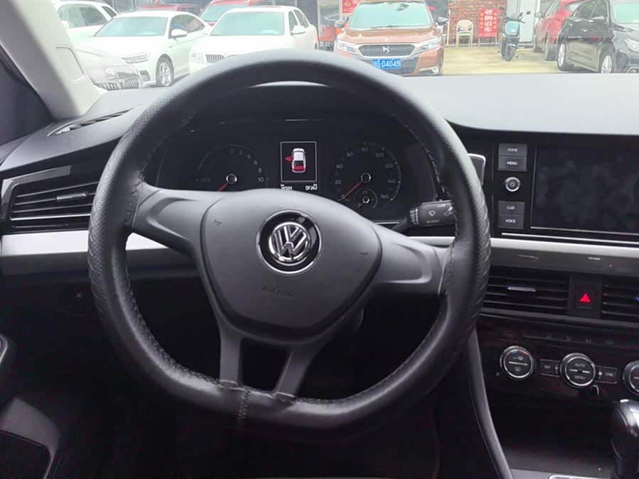 Volkswagen Bora Pure Electric 2021 صورة سيارة #16