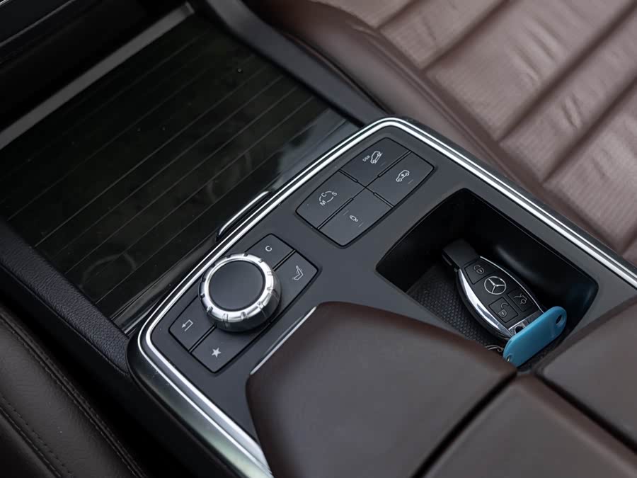 Mercedes-Benz GL AMG 2015 #16 Mercedes-Benz GL AMG 2015 изображение автомобиля #16