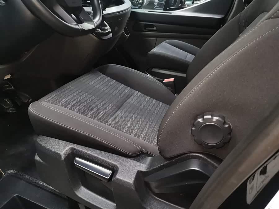 Ford Transit T8 2024 car image #16