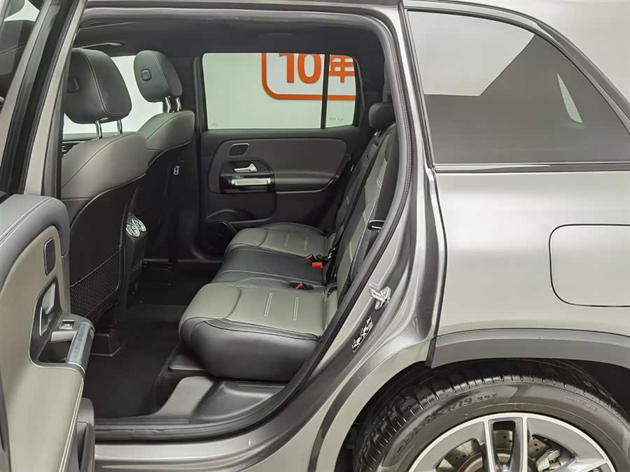 Mercedes-Benz GLB AMG 2023 immagine di auto #16