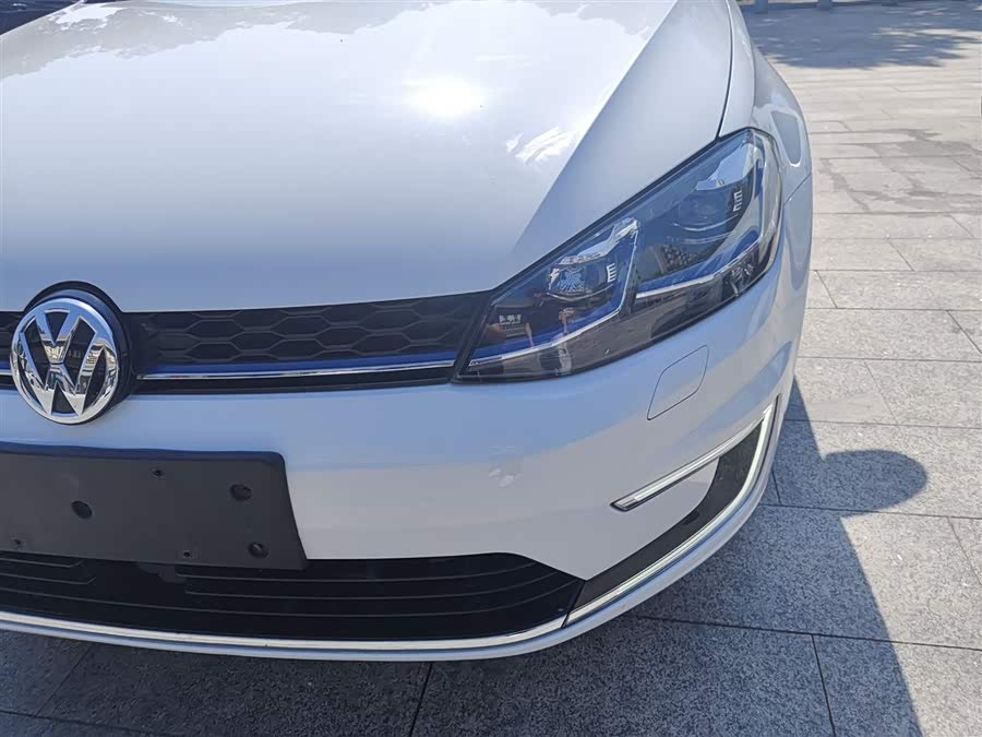 Volkswagen Golf Pure Electric 2020 imagen de coche #16