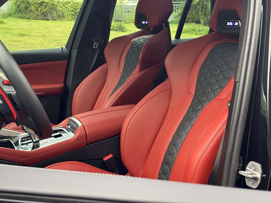 BMW X5 M 2024 car image #16