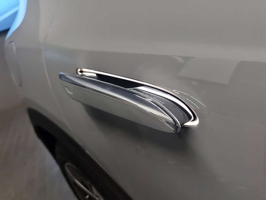 Mercedes-Benz EQE SUV 2025 car image #16