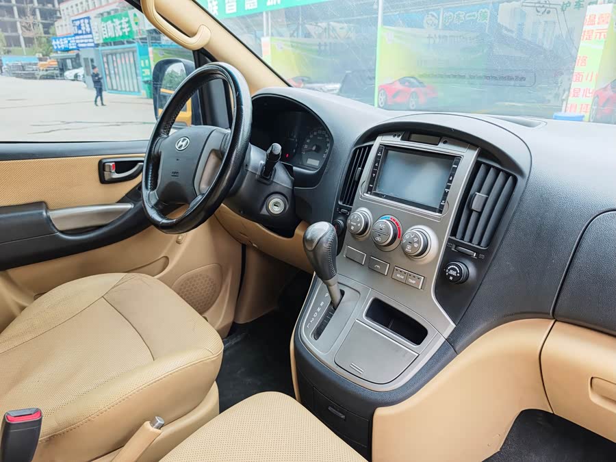 Hyundai H-1 2013 #16 Hyundai H-1 2013 car image #16