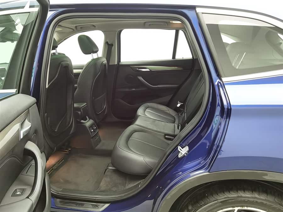 BMW X1 New Energy 2019 car image #16