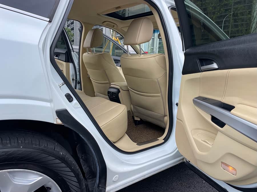 Honda CROSSTOUR 2014 car image #16