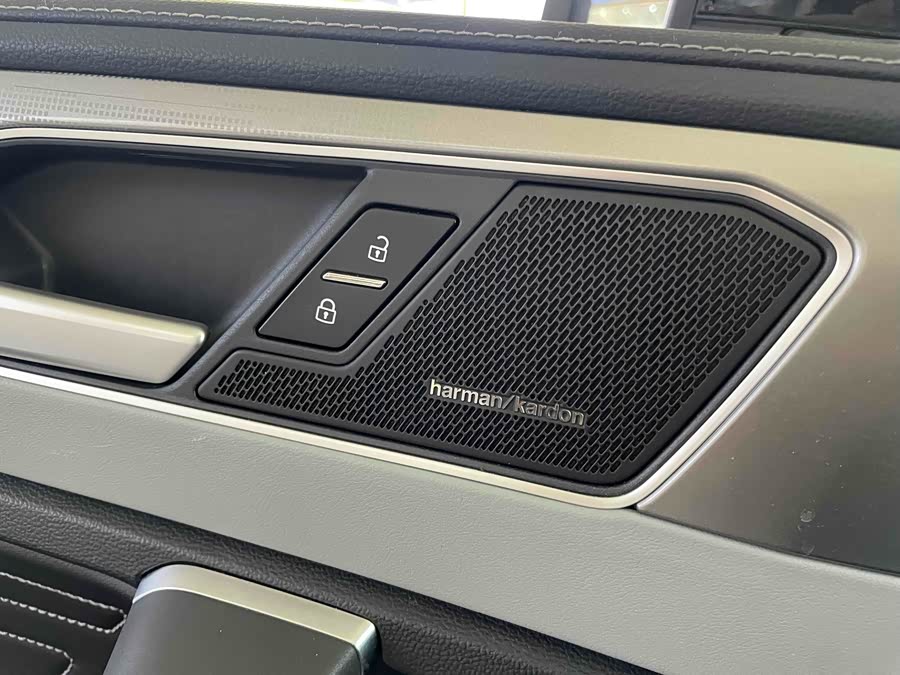 Volkswagen Tayron X 2023 car image #16