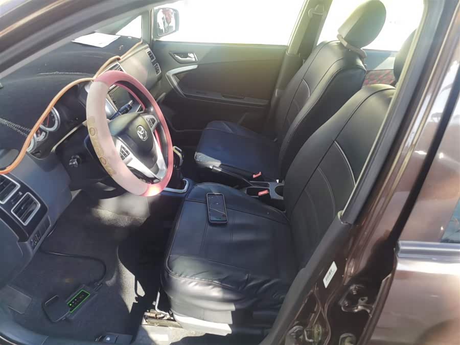 Suzuki Liana A6 2014 immagine di auto #16