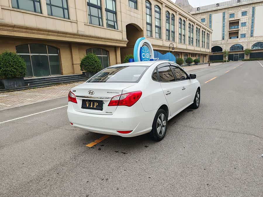 Hyundai Elantra EV 2017 car image #16