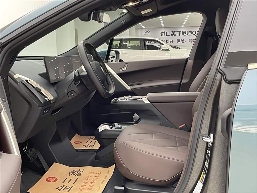 BMW iX 2025 #16 BMW iX 2025 car image #16