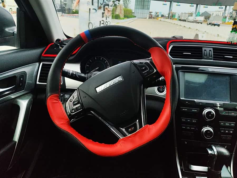 Haval H2 2015 car image #16