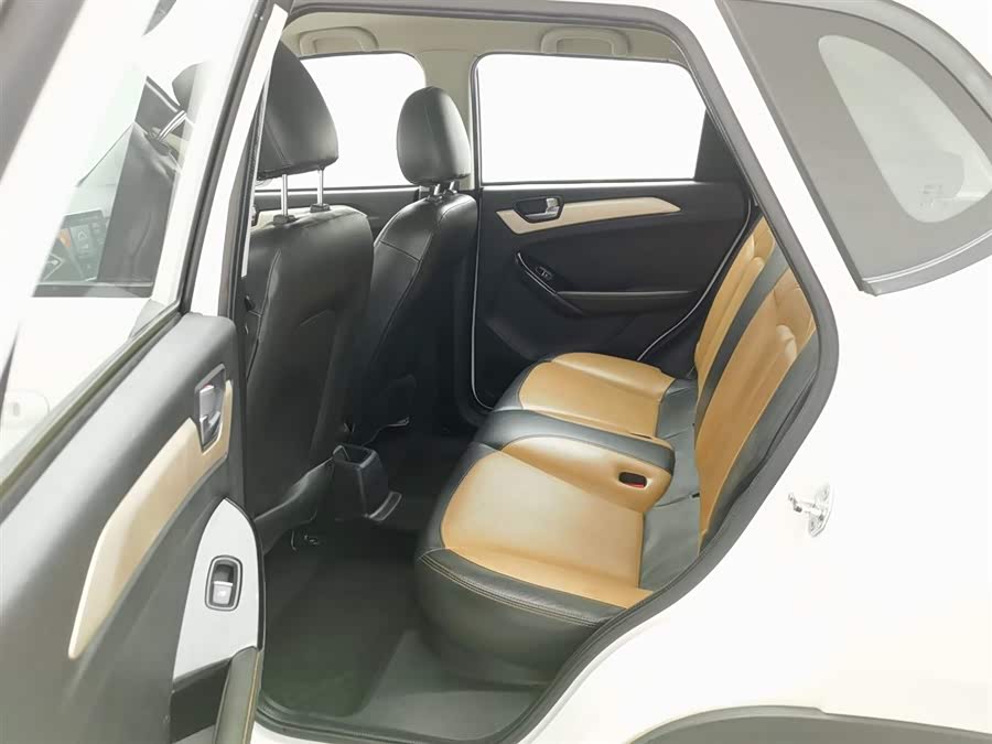 哪吒汽车 哪吒N01 2019 汽车图片 #16