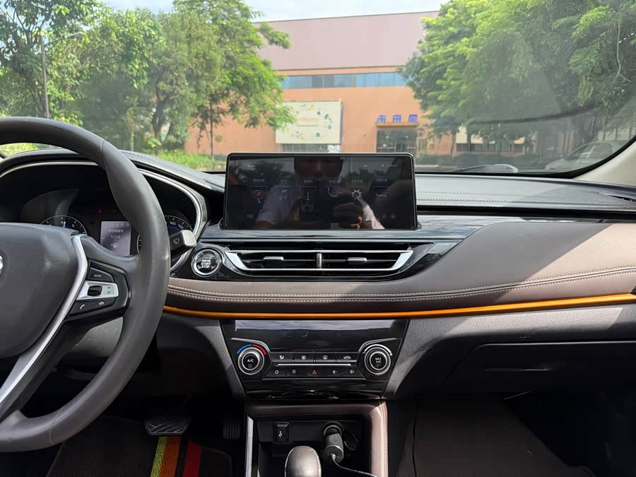 Changan Eado DT 2018 car image #16