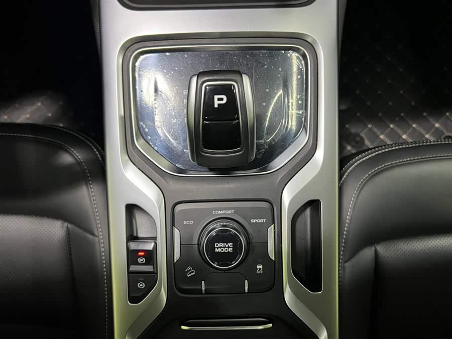 GEELY Okavango 2021 car image #16