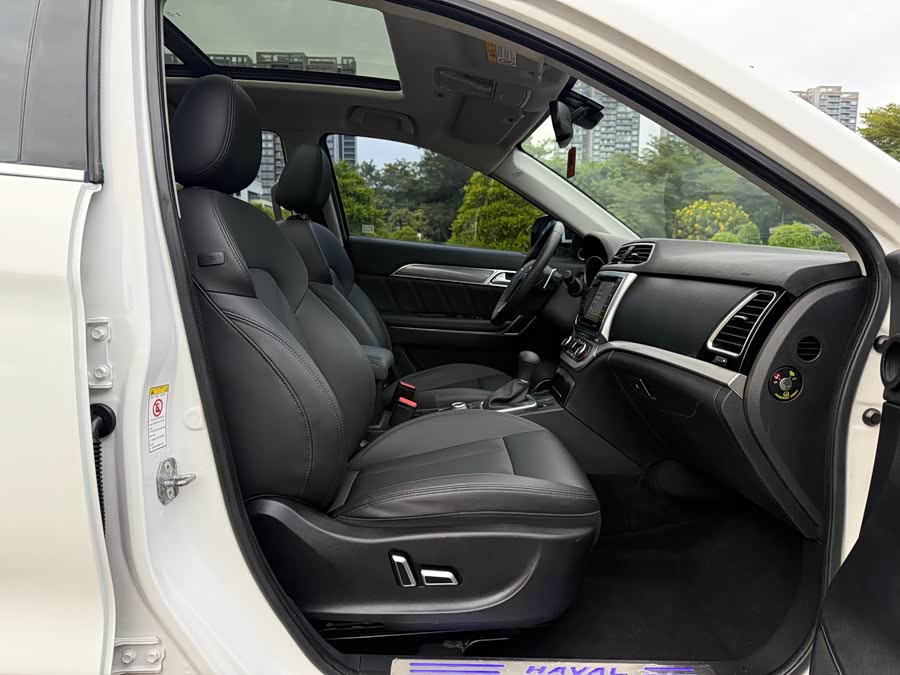 Haval H6 Coupe 2015 car image #16