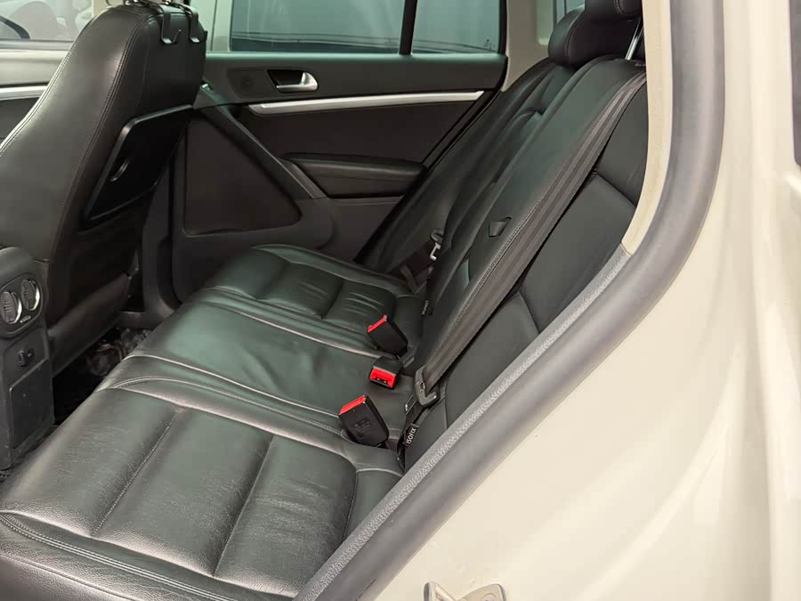 大众 Tiguan 2012 汽车图片 #16