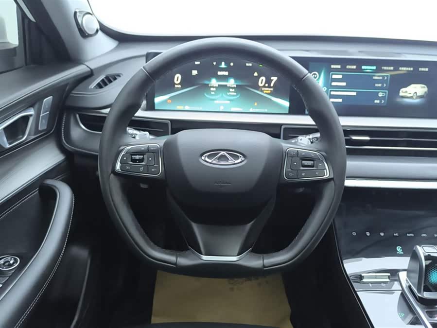 Chery Tiggo 8 Plus 2023 image de voiture #16