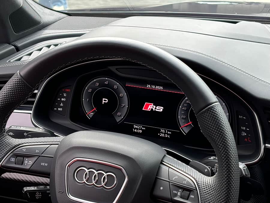 Audi SQ7 2024 изображение автомобиля #16