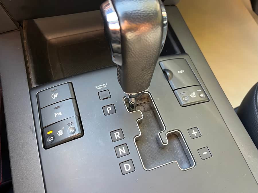 Kia Mohave 2015 изображение автомобиля #16