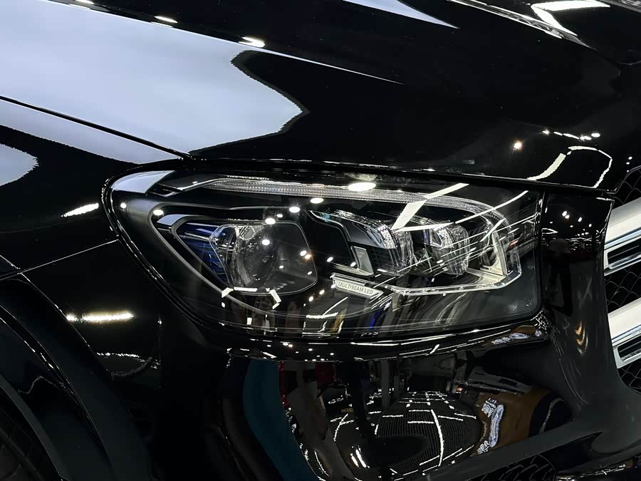 Mercedes-Benz GLS Class 2021 car image #16