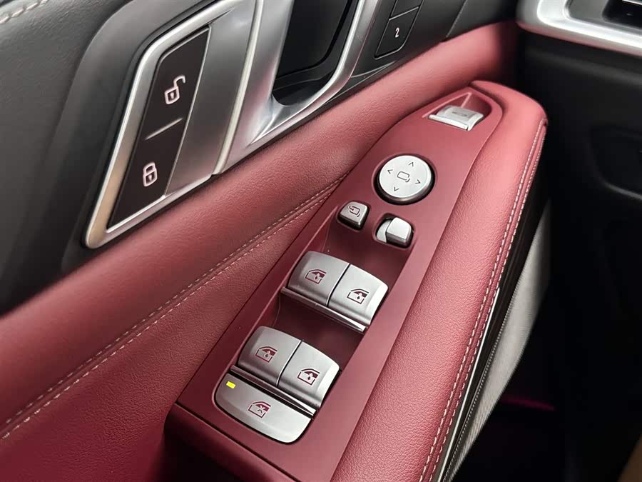 BMW X5 2023 car image #16