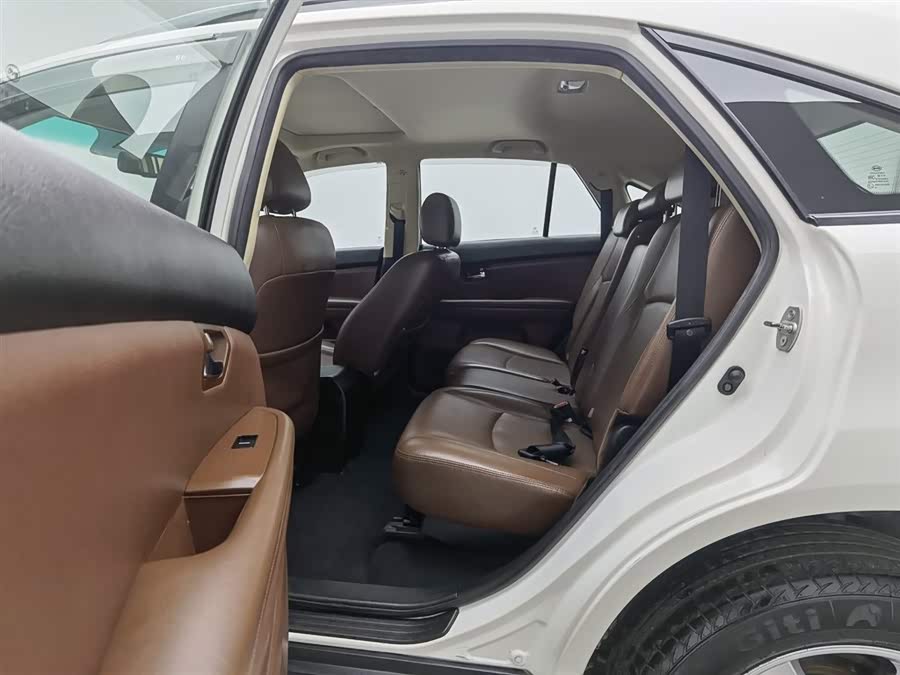 BYD S6 2016 car image #16