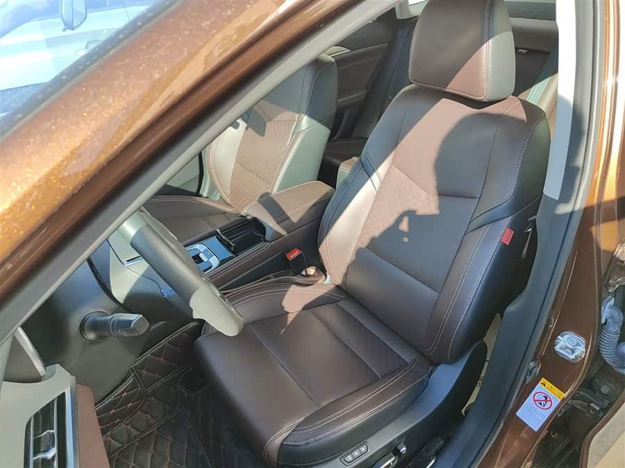 Changan Eado EV 2018 car image #16