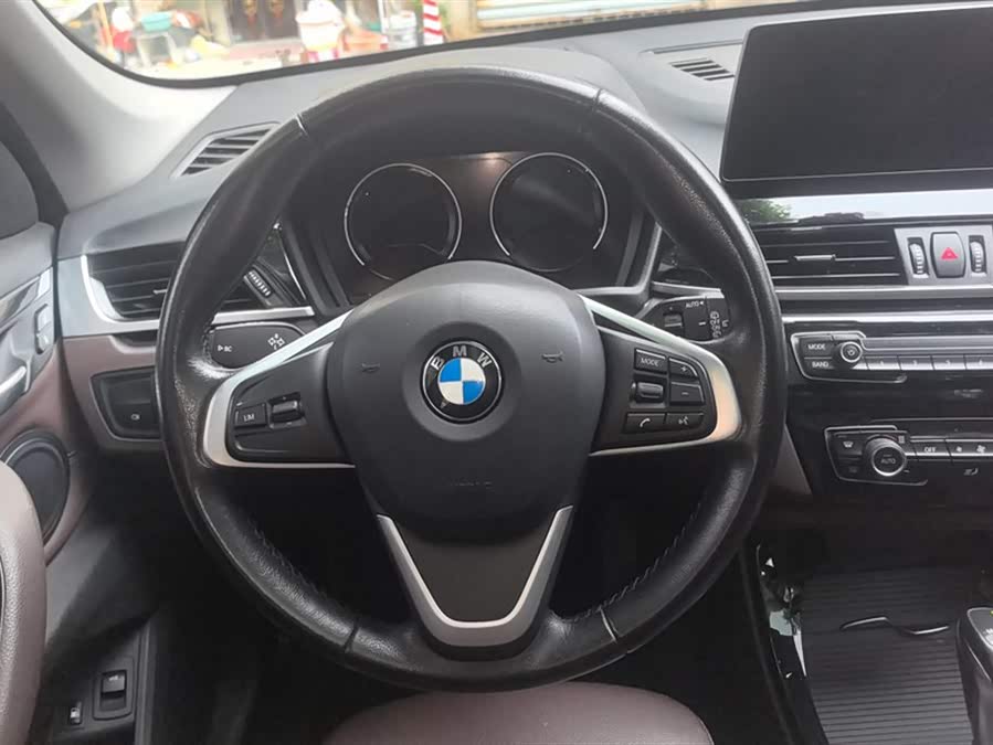 BMW X1 New Energy 2020 imagem de carro #16