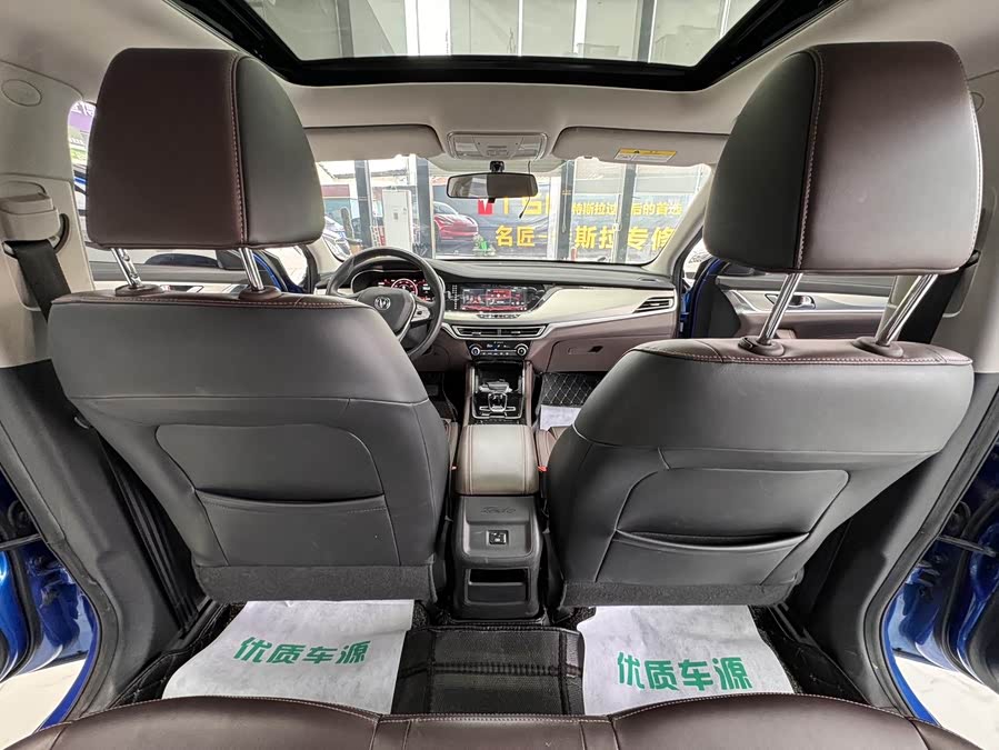 Changan Eado EV 2019 car image #16