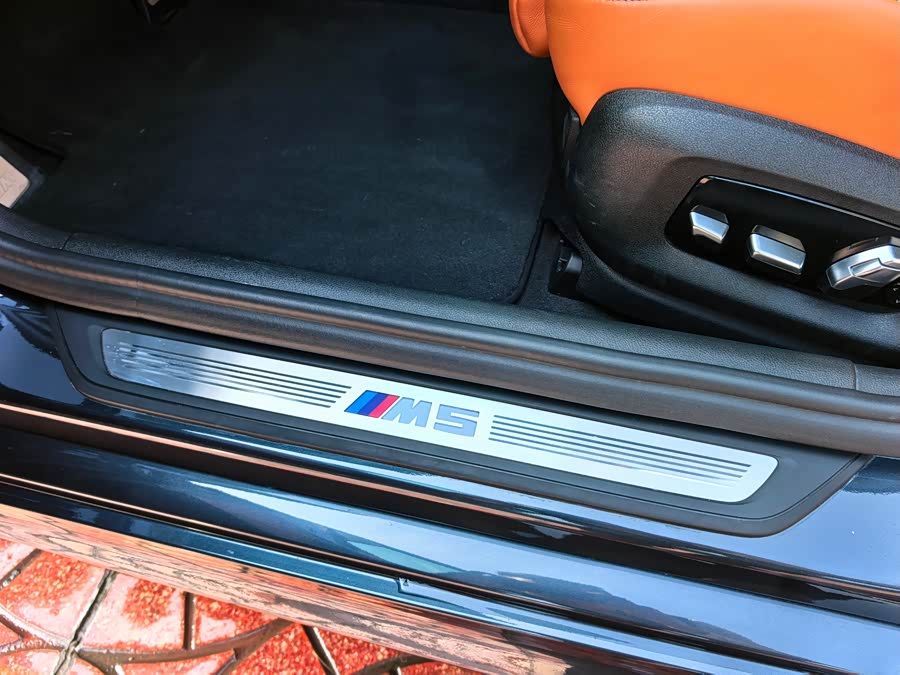 宝马 宝马M5 2018 汽车图片 #16