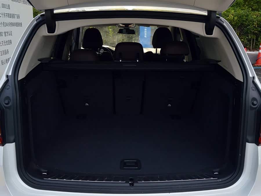 BMW iX3 2022 car image #16