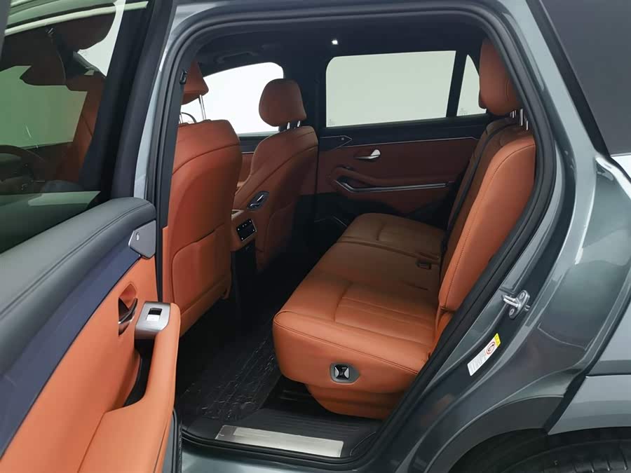 BYD Tang L 2025 car image #16