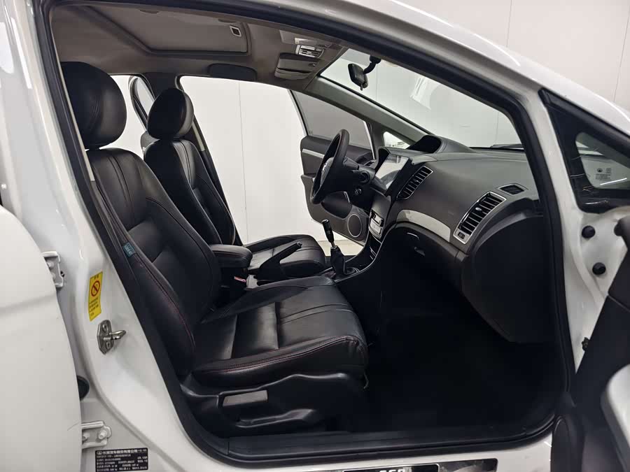 Great Wall C50 2014 car image #16