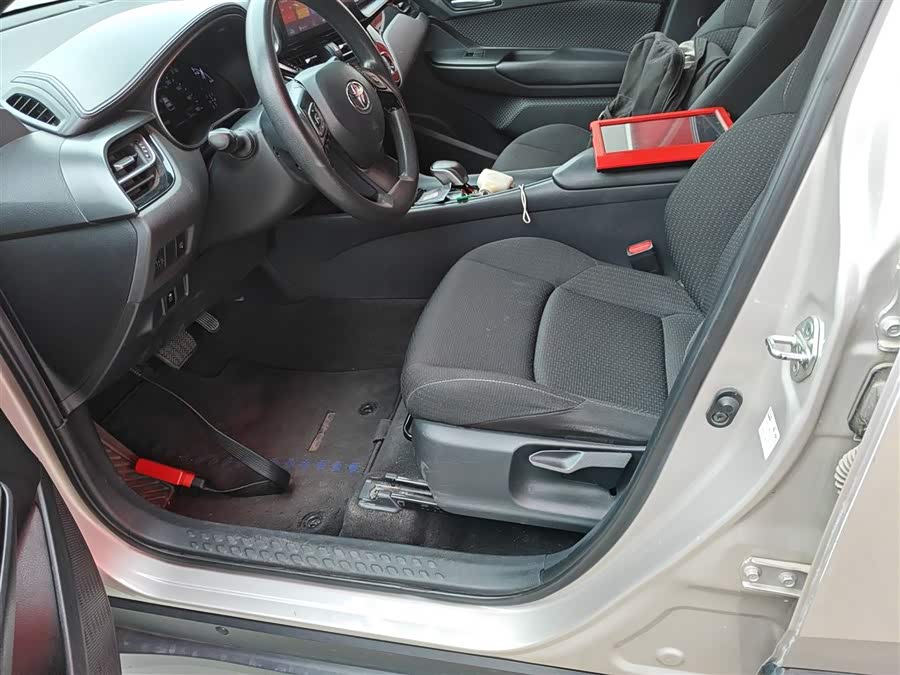 Toyota C-HR EV 2021 imagen de coche #16