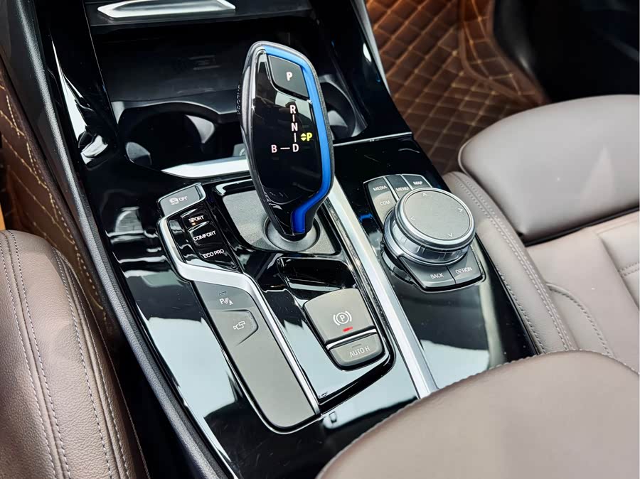 BMW iX3 2021 #16 BMW iX3 2021 car image #16