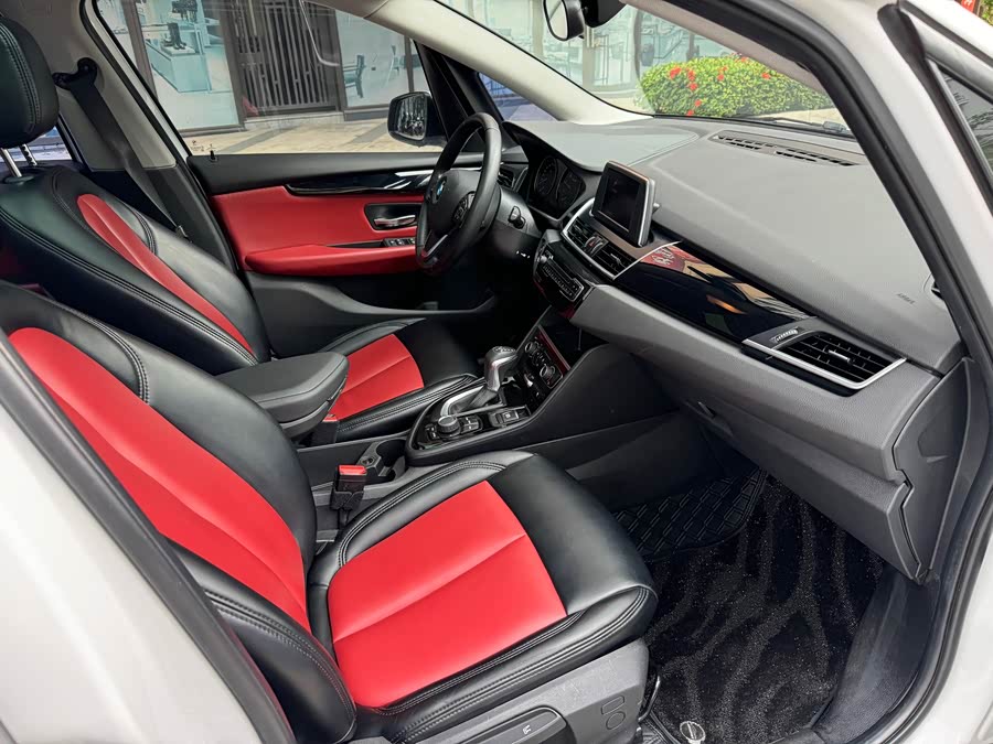 BMW 2 Series Tourer 2019 car image #16