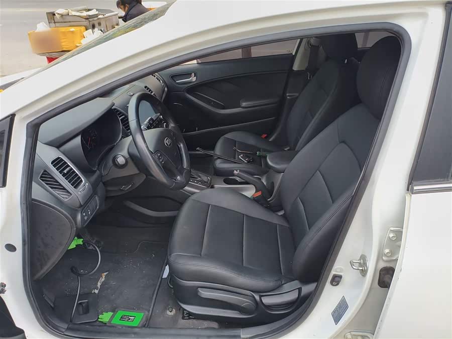 Kia Forte Koup 2014 car image #16