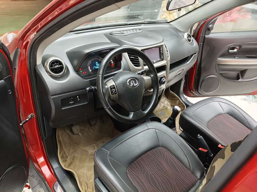 Great Wall M4 2012 car image #16