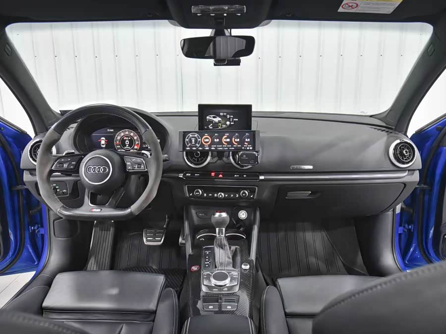 Audi RS 3 2018 car image #16