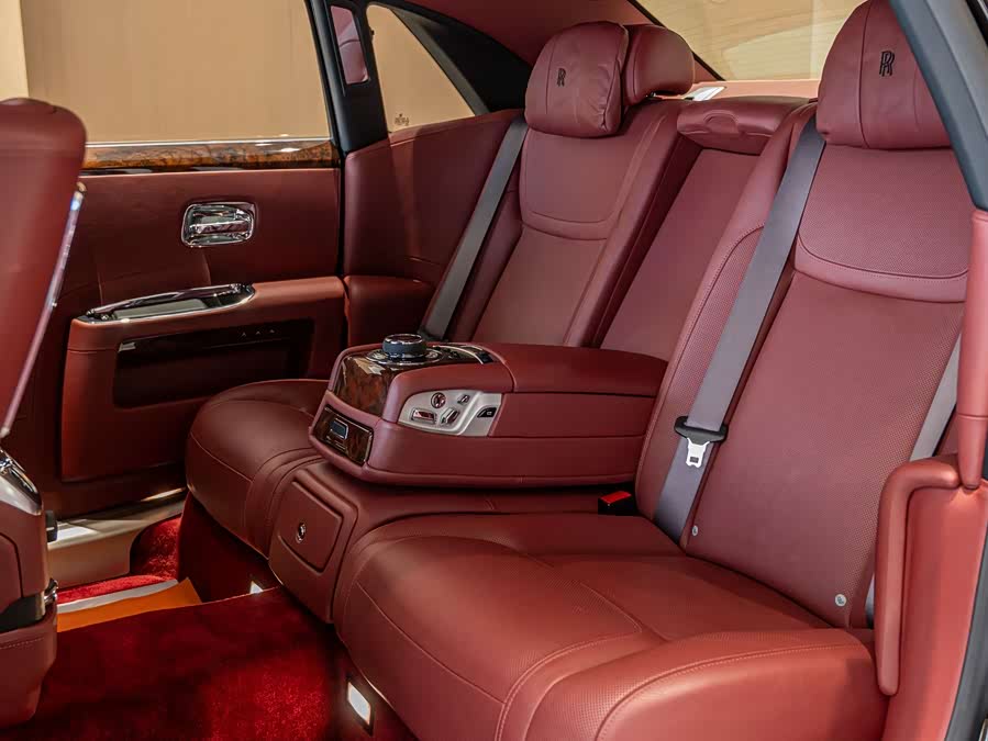 Rolls-Royce Ghost 2018 car image #16