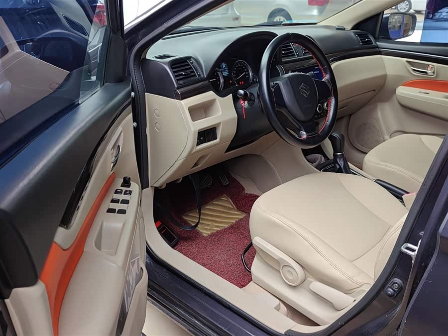 Suzuki Ciaz 2016 immagine di auto #16