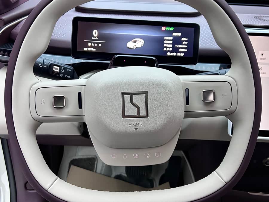 Zeekr X 2025 car image #16