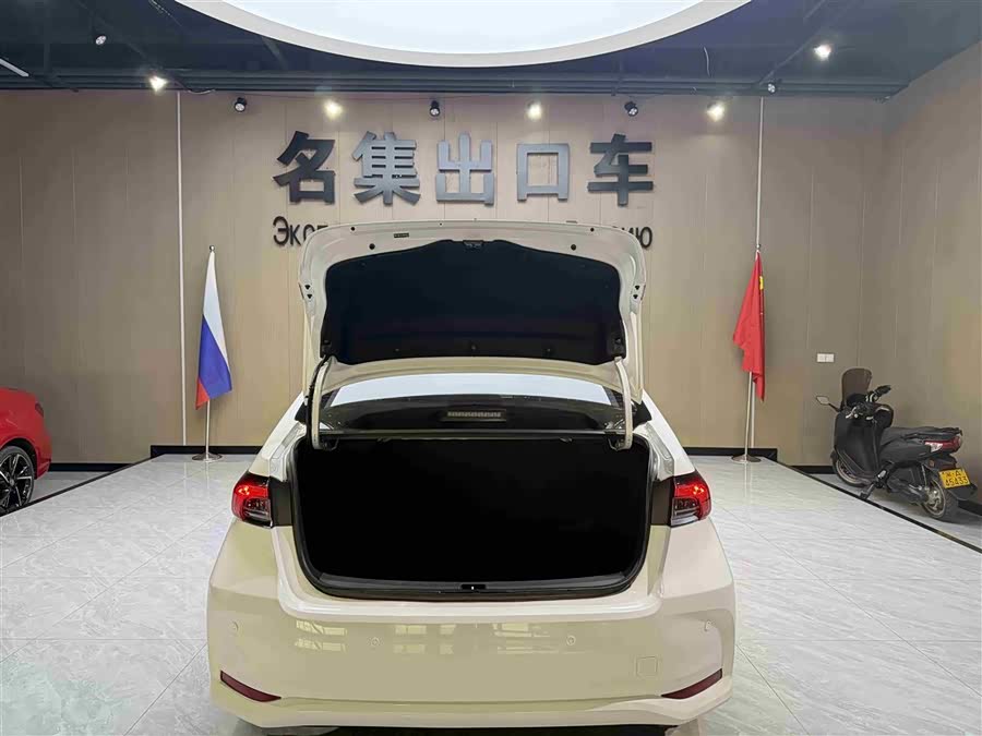 Toyota Corolla 2021 image de voiture #16