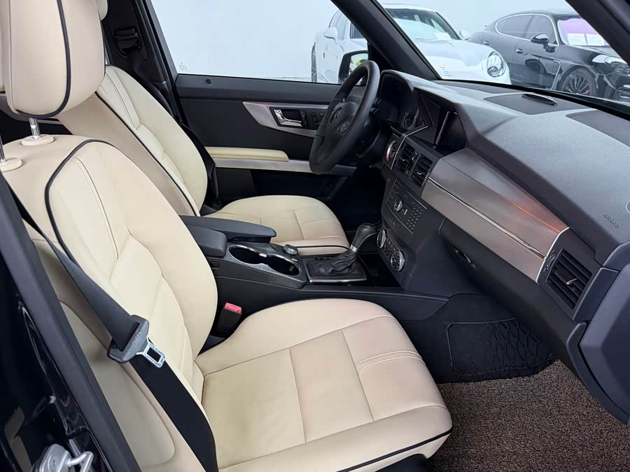 Mercedes-Benz GLK Class (Imported) 2010 car image #16