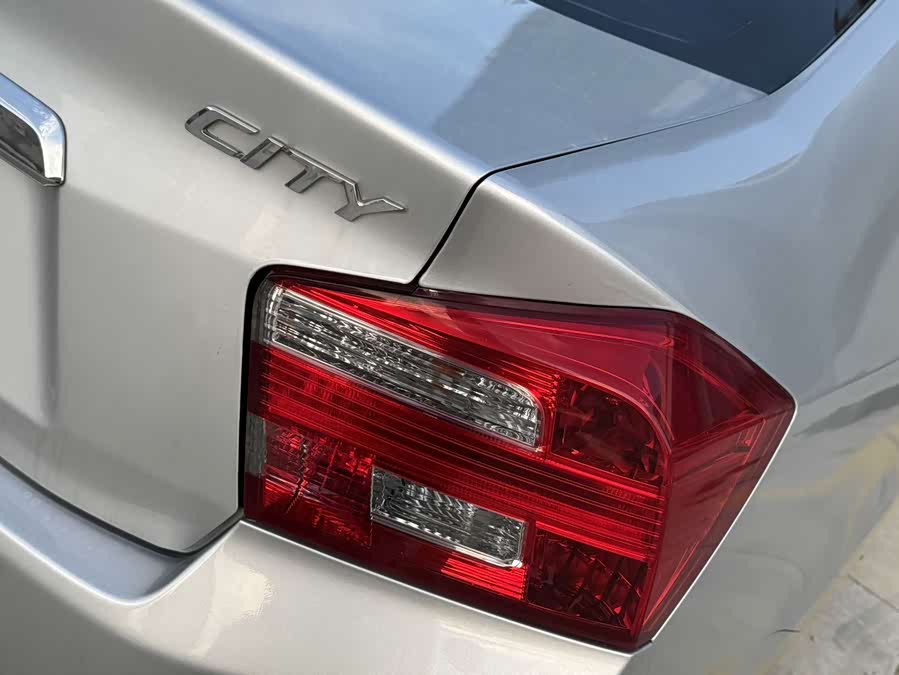 Honda City Classic 2013 car image #16