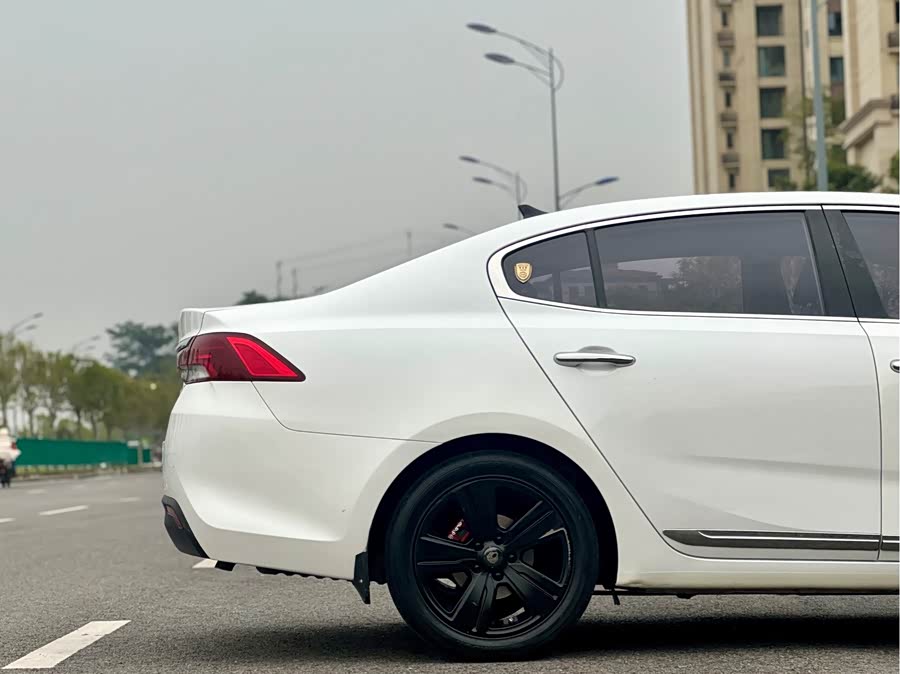 Kia K5 2018 imagem de carro #16