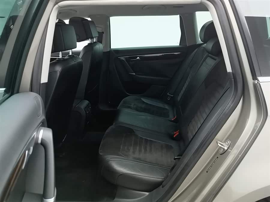 Volkswagen Magotan (Imported) 2014 изображение автомобиля #16